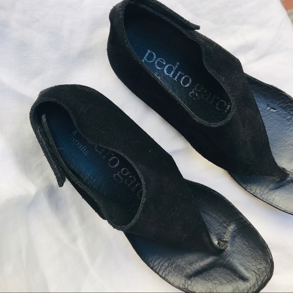 Pedro Garcia Jackie Black Suede Thong - Picture 3 of 8